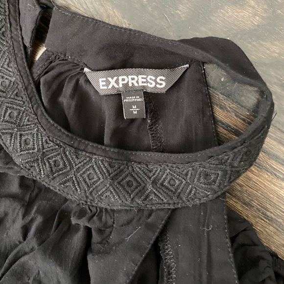 Express Black Embroidered Cold Shoulder Top Women’s Size M - Picture 5 of 9